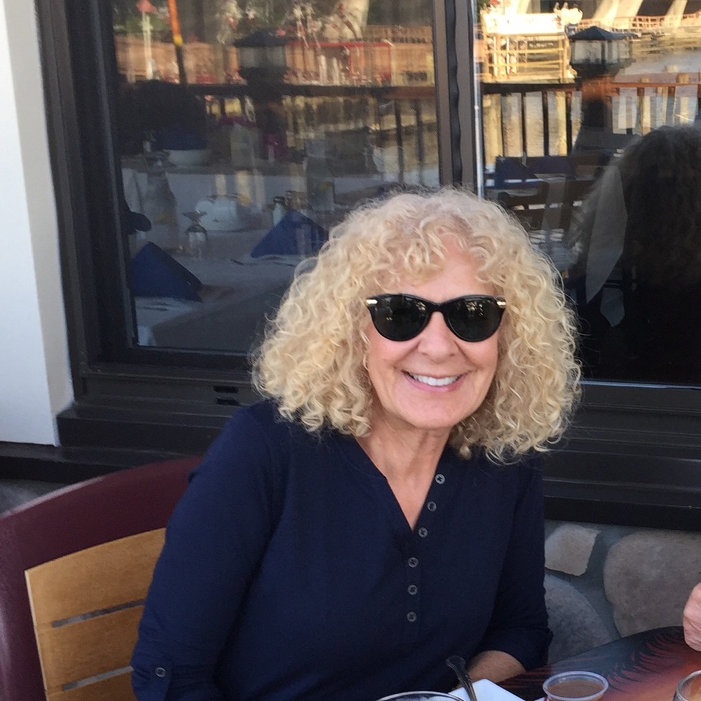 Meet your Posher, Deanna